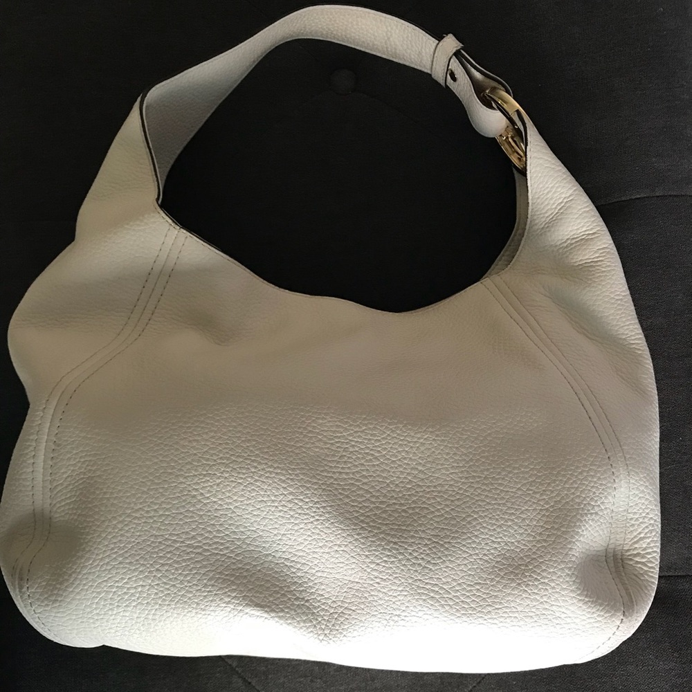 Beautiful Michael Kor’s handbag in pebbled leather